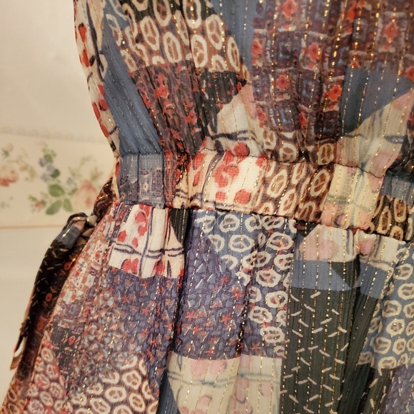 BCBGMAXAZRIA Sleeveless Top (New w/Tags) - Picture 2 of 8